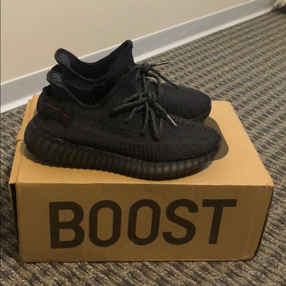 Black reflective laces Yeezy Boosts